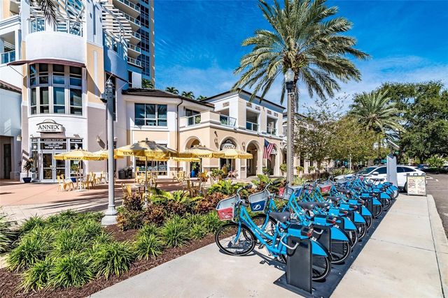 808 7TH STREET N, St Petersburg, FL 33701