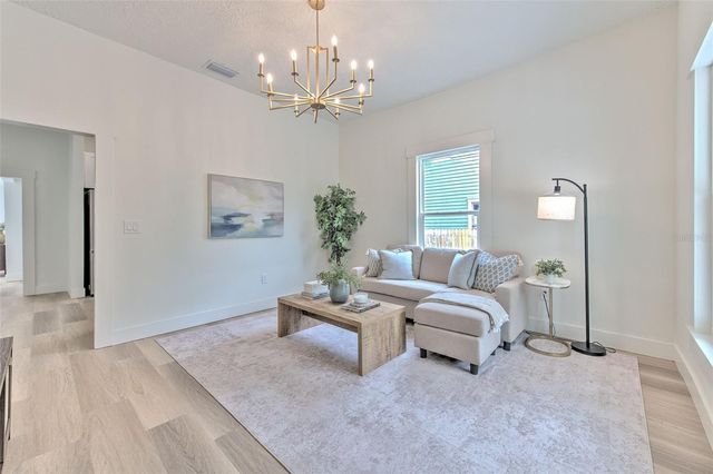 808 7TH STREET N, St Petersburg, FL 33701