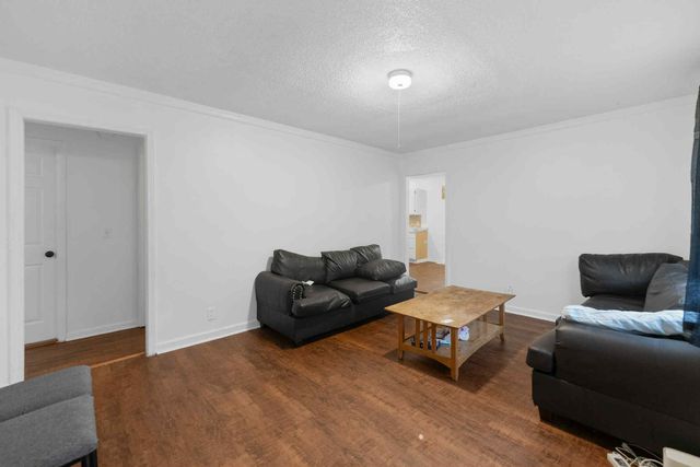 1554 Cherry Tree Dr, Clarksville, TN 37042