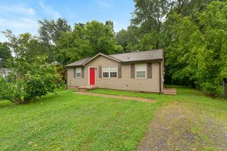 1554 Cherry Tree Dr, Clarksville, TN 37042