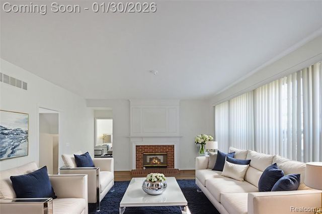 34376 Giannetti Drive, Sterling Heights, MI 48312