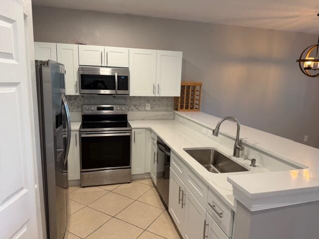 2024 Freeport Lane, Riviera Beach, FL 33404