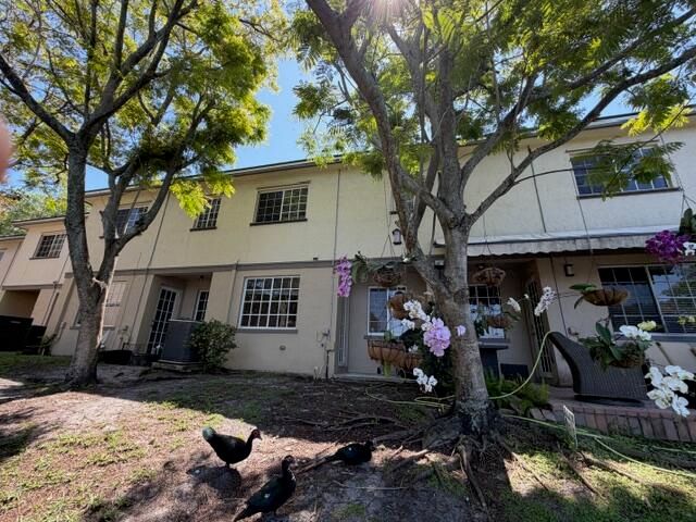 2024 Freeport Lane, Riviera Beach, FL 33404