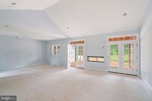 38 DAHLIA LN, Fredericksburg, VA 22406