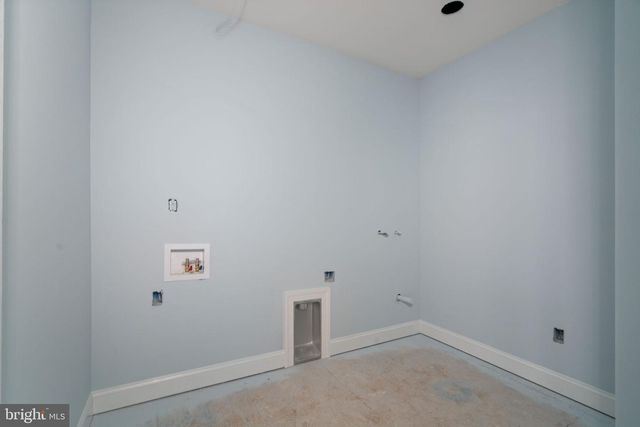 38 DAHLIA LN, Fredericksburg, VA 22406