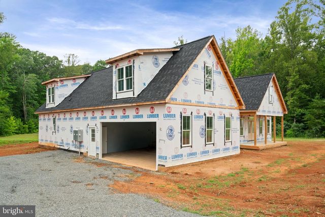 38 DAHLIA LN, Fredericksburg, VA 22406