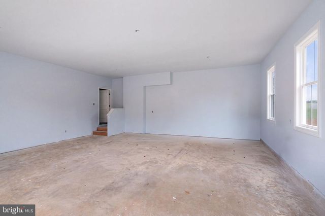 38 DAHLIA LN, Fredericksburg, VA 22406