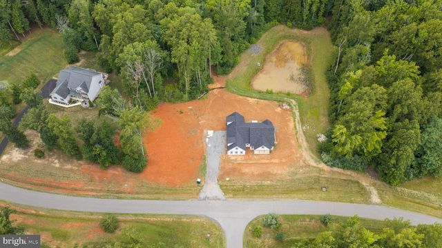 38 DAHLIA LN, Fredericksburg, VA 22406