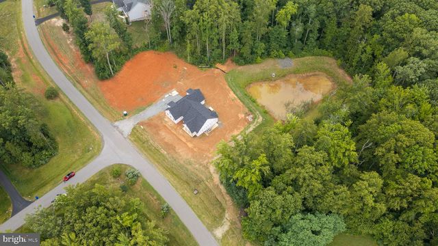 38 DAHLIA LN, Fredericksburg, VA 22406