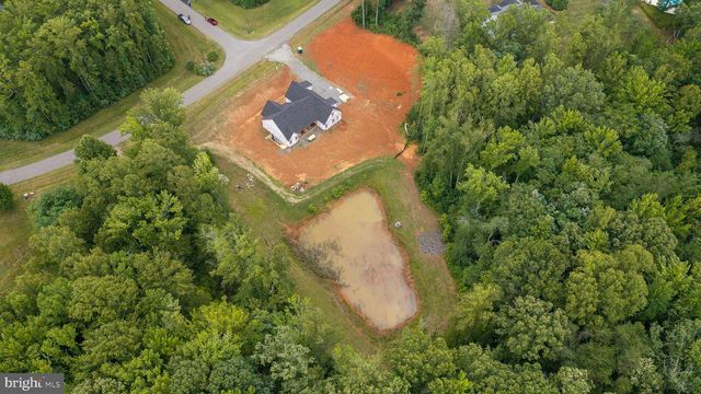 38 DAHLIA LN, Fredericksburg, VA 22406