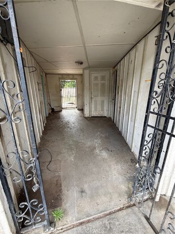 1810 Rivera, Riverside, CA 92501
