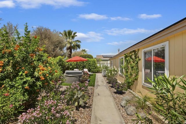 73450 Country Club Drive 326, Palm Desert, CA 92260