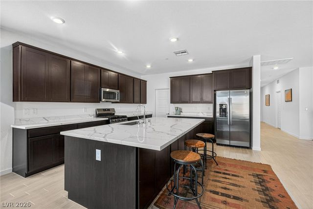 6134 Avery Pointe Street, Las Vegas, NV 89166