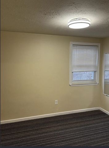 22641 Albion Avenue, Farmington, MI 48336