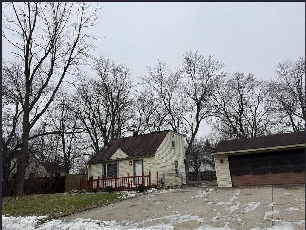 22641 Albion Avenue, Farmington, MI 48336