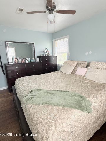 5305 Red Oak Ln, Louisville, KY 40218