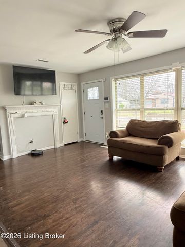 5305 Red Oak Ln, Louisville, KY 40218