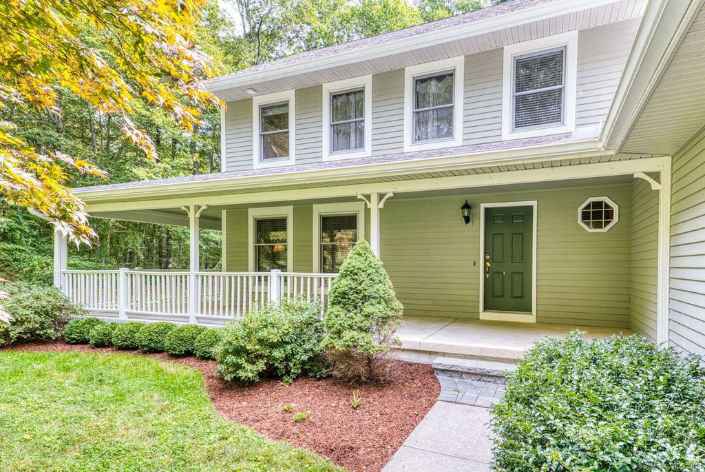 3 Westgate Road, Columbia, CT 06237