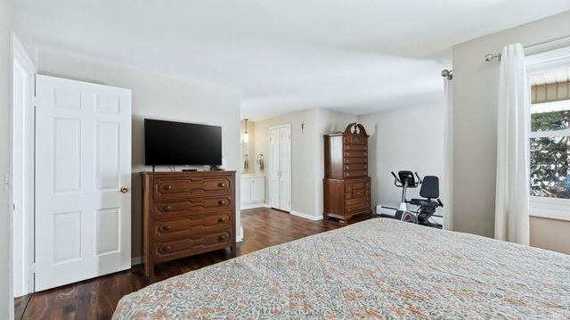 2000 Dieringer Drive, Huntington, IN 46750