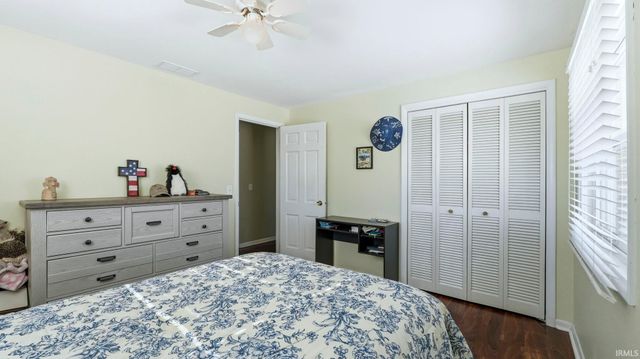 2000 Dieringer Drive, Huntington, IN 46750