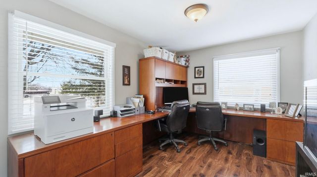 2000 Dieringer Drive, Huntington, IN 46750