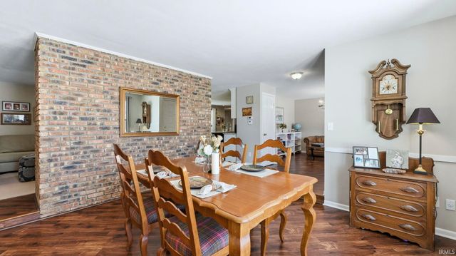 2000 Dieringer Drive, Huntington, IN 46750