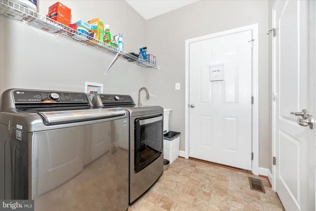 1728 FLETCHERS DR, Point Of Rocks, MD 21777