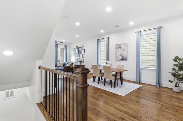 2411 Beall Street, Houston, TX 77008