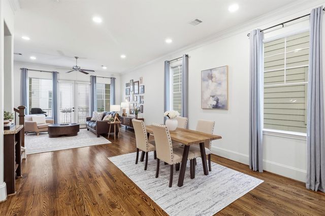 2411 Beall Street, Houston, TX 77008