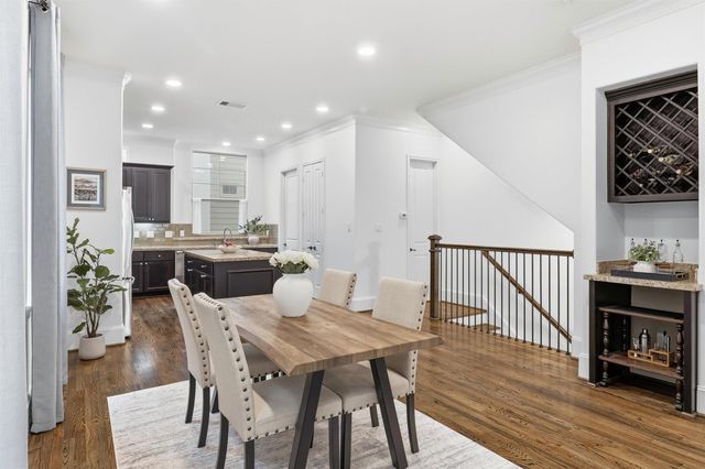 2411 Beall Street, Houston, TX 77008