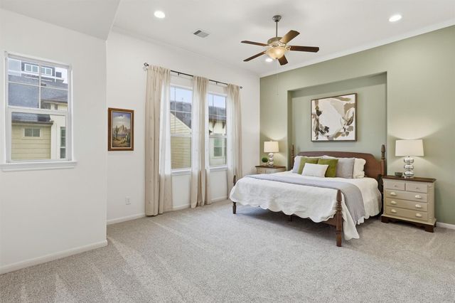 2411 Beall Street, Houston, TX 77008