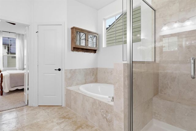 2411 Beall Street, Houston, TX 77008