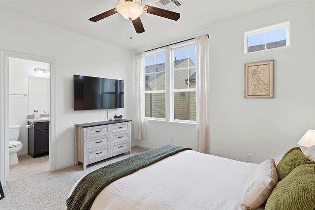 2411 Beall Street, Houston, TX 77008