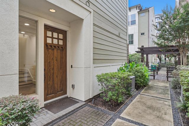 2411 Beall Street, Houston, TX 77008