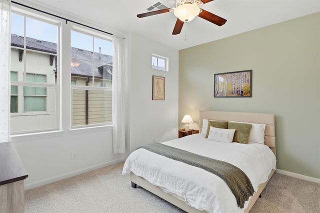 2411 Beall Street, Houston, TX 77008
