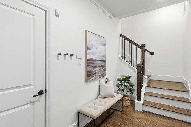 2411 Beall Street, Houston, TX 77008