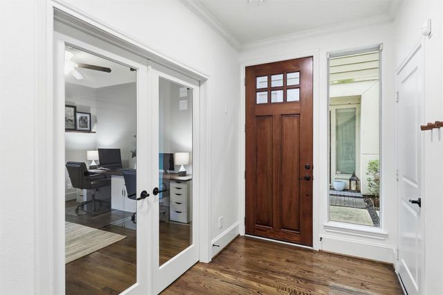 2411 Beall Street, Houston, TX 77008