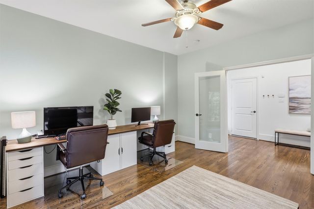 2411 Beall Street, Houston, TX 77008
