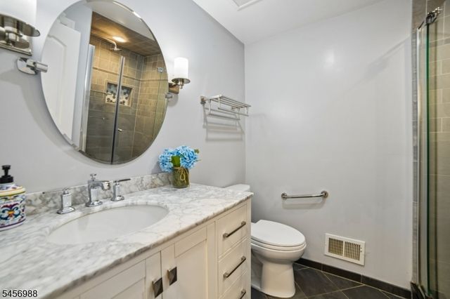 41 Forest Ter, Wayne Twp., NJ 07470