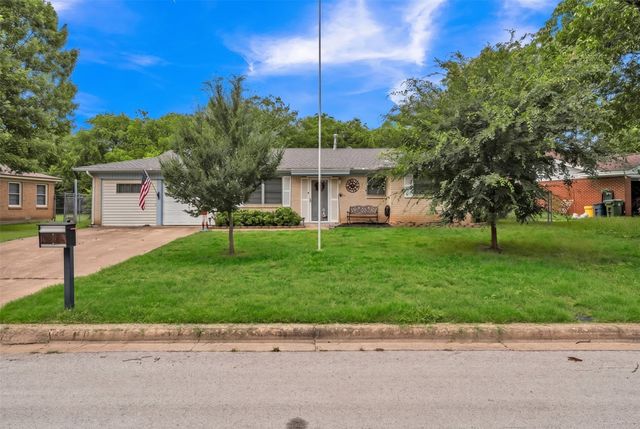 19 Page Street, Hurst, TX 76053