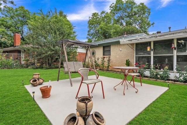 19 Page Street, Hurst, TX 76053