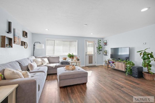 725 Northrup Avenue, Idaho Falls, ID 83401