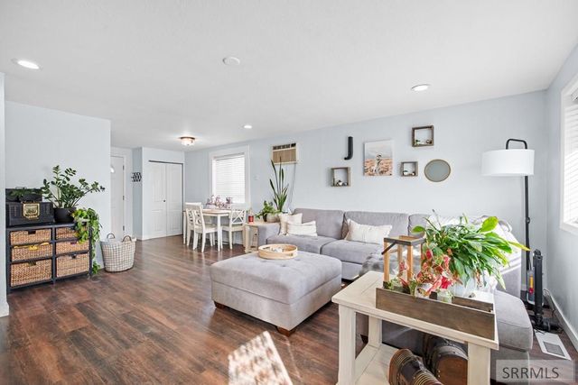 725 Northrup Avenue, Idaho Falls, ID 83401