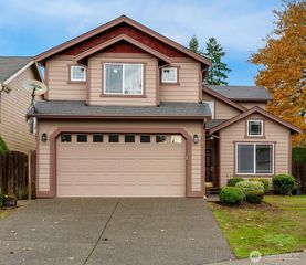 19315 76th Place NE, Kenmore, WA 98028