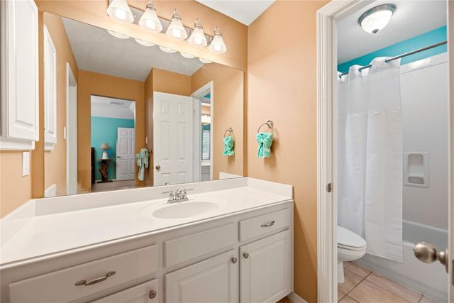 8106 Hollowhaven Court, Houston, TX 77095