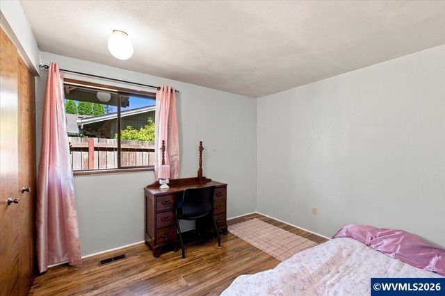 2894 SE Glenn St, Corvallis, OR 97333