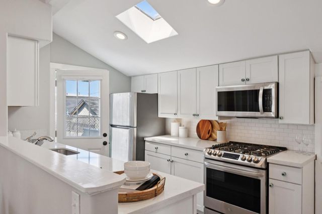 219 Willow Street, Pacific Grove, CA 93950