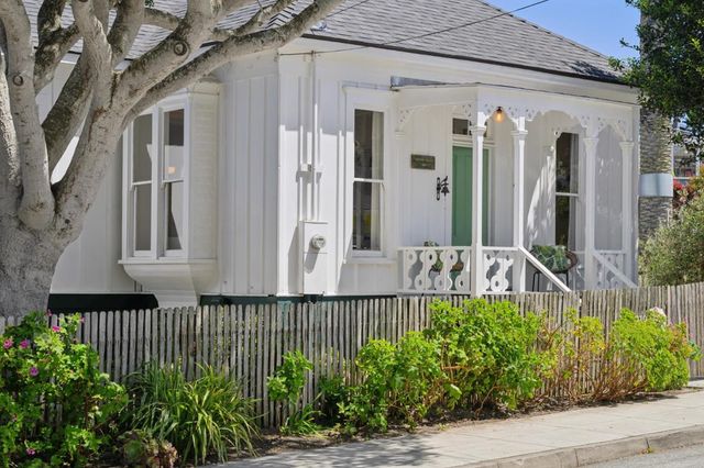 219 Willow Street, Pacific Grove, CA 93950