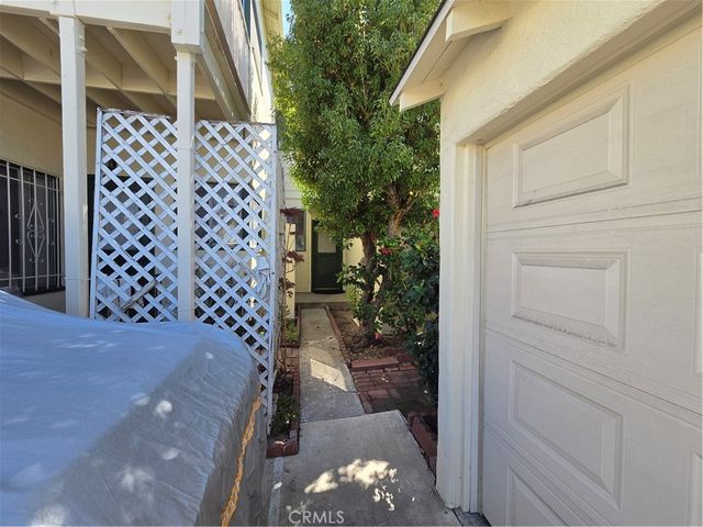 519 S Columbus Avenue, Glendale, CA 91204