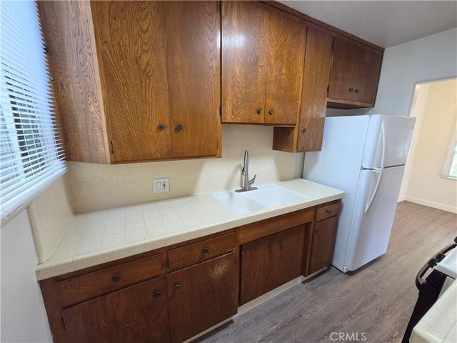 519 S Columbus Avenue, Glendale, CA 91204